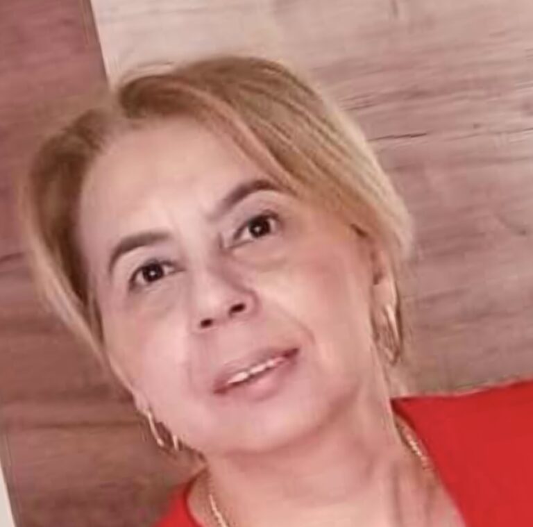 szemöldök tetoválás